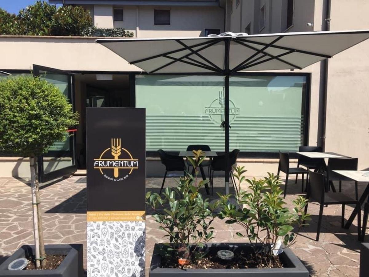Le Grazie Hotel Asís Exterior foto